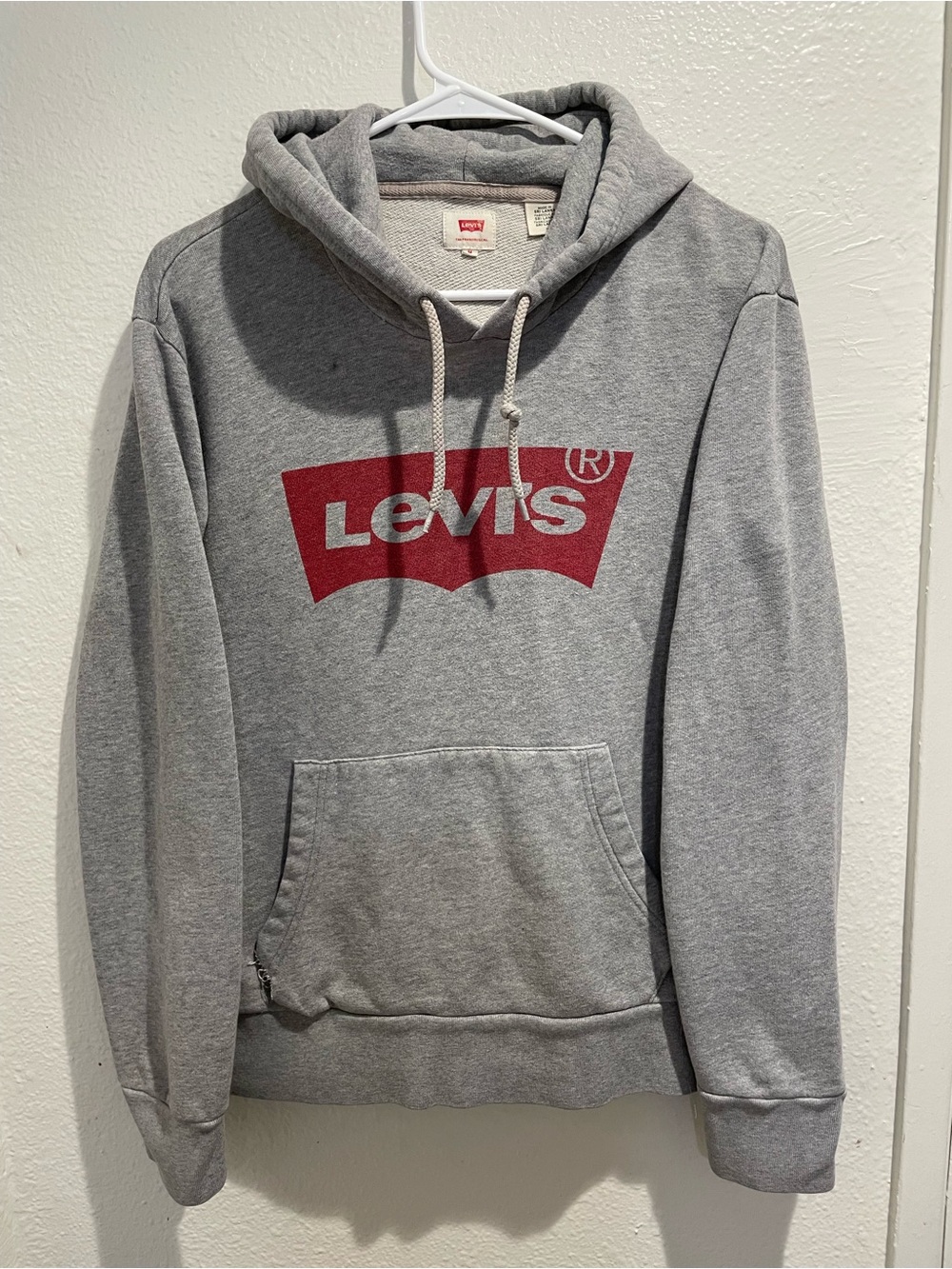 Levis Mens Medium M Gray Heather Red Batwing Logo Pullover Hoodie Sweatshirt